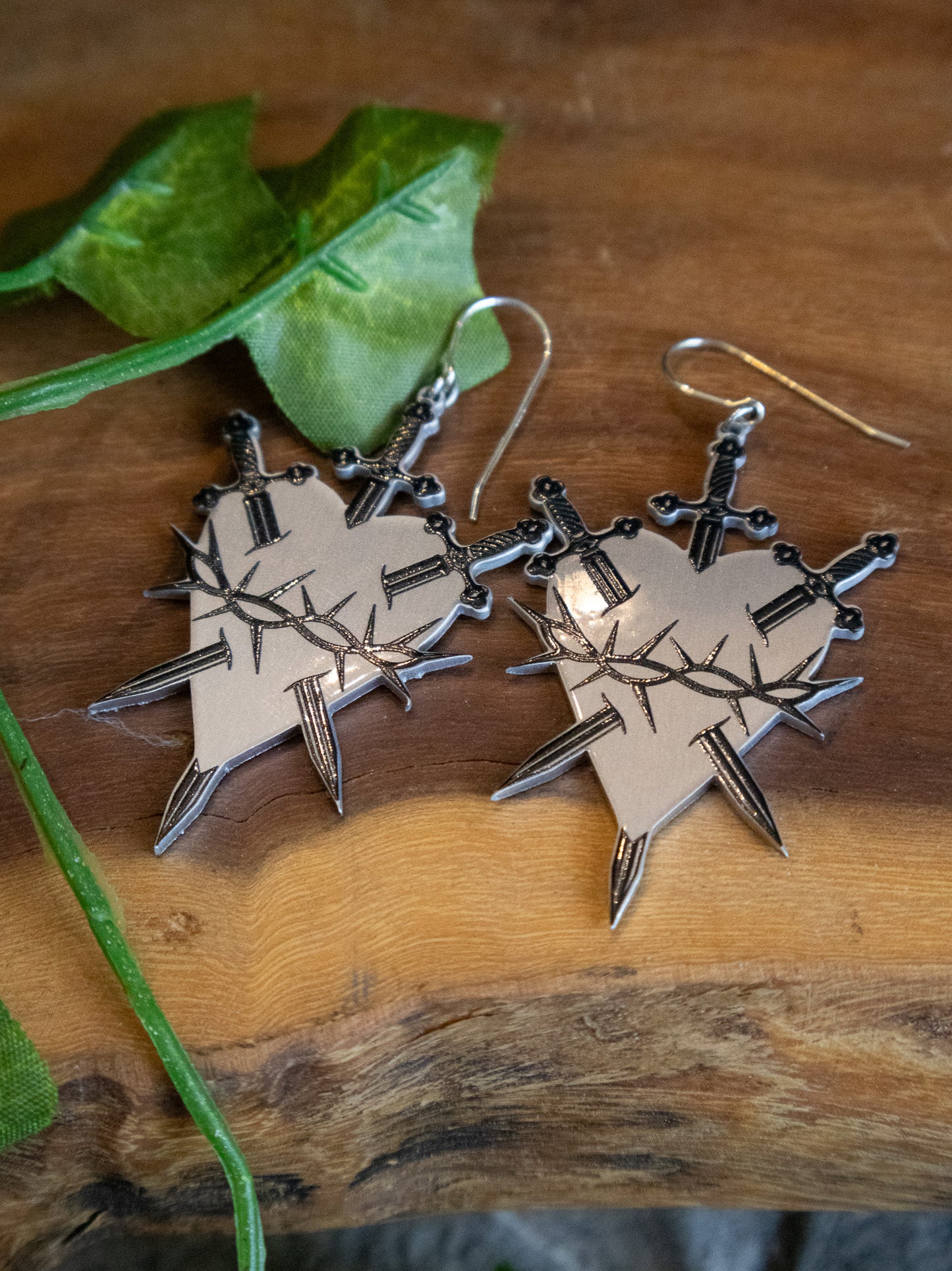 Contemptum Earrings