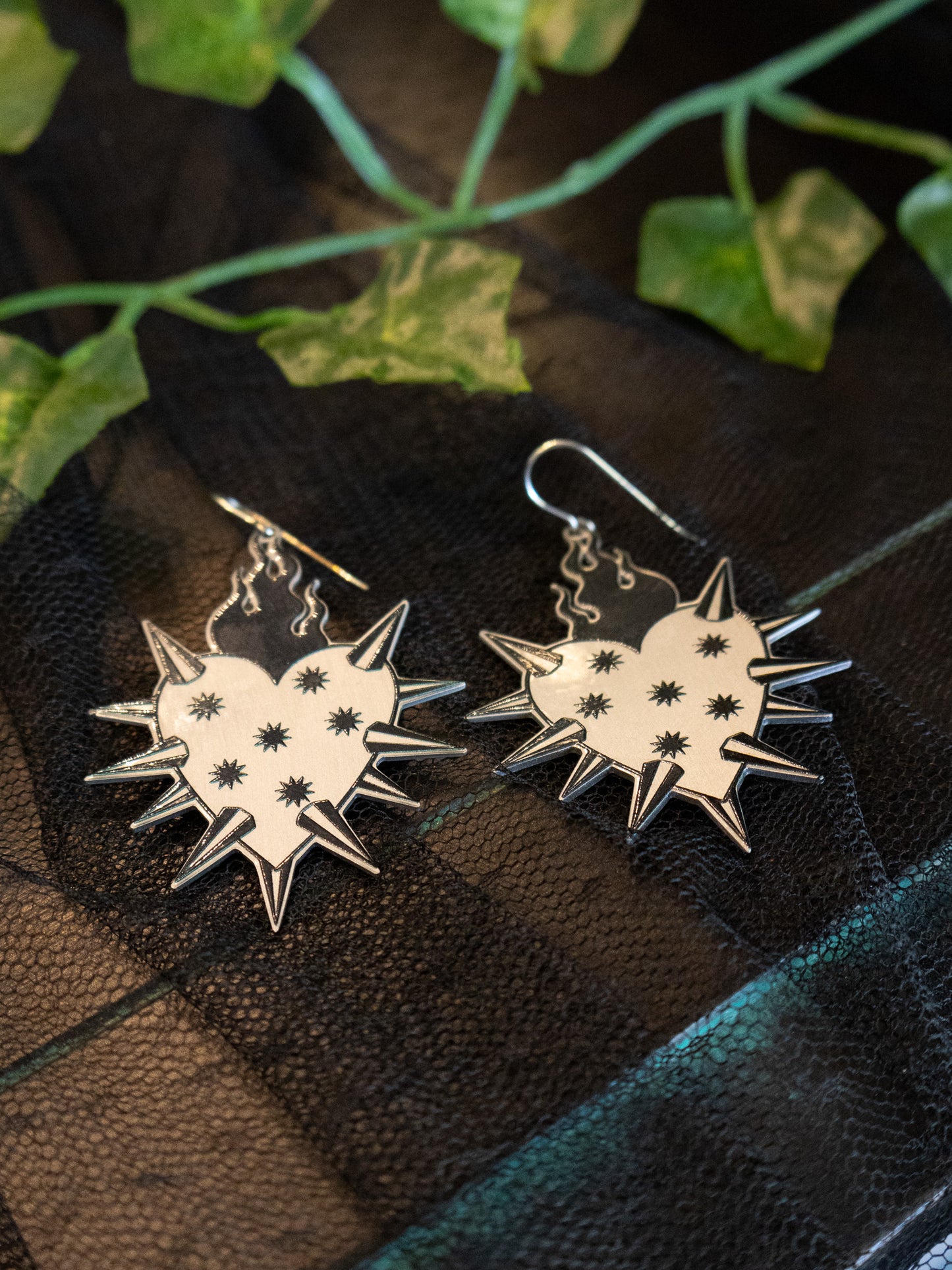 Armatura Hearts Earrings
