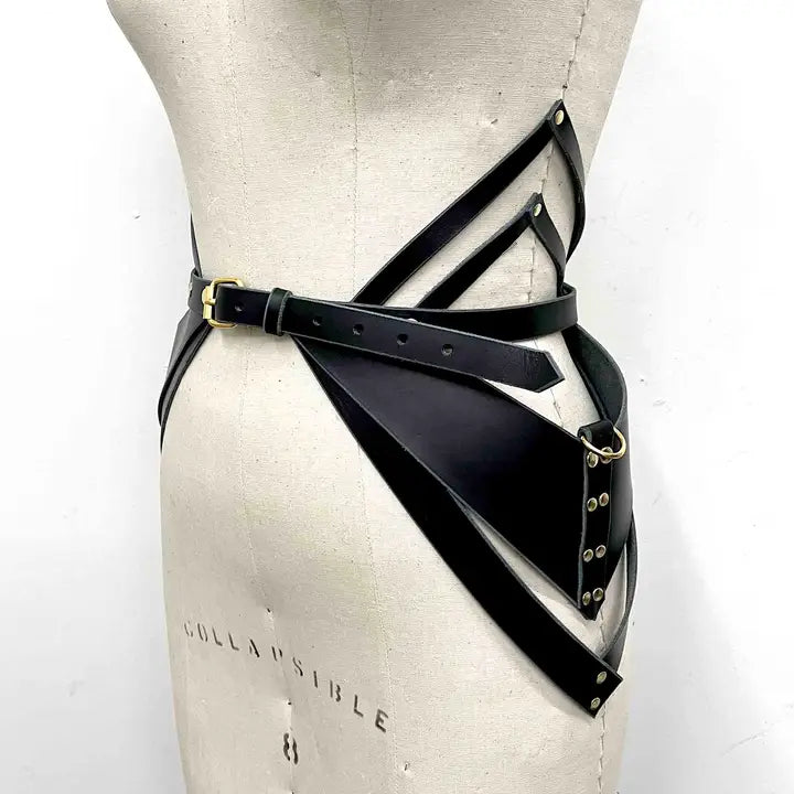 Hecate Pannier Leather Bustle Belt