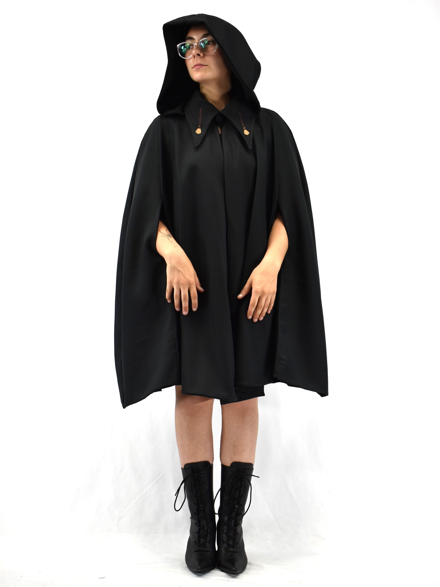 Out of the Woods Cape (Black)